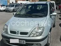 Usado Renault Scénic Privilege 115 CV (84 kW) 2003 Gris / plata Monovolumen