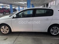 Usado Peugeot 308 Access 100 CV (73 kW) 2018 Blanco Berlina
