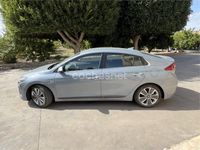 Usado Hyundai Ioniq 141 CV (103 kW) 2018 Gris / plata Utilitario