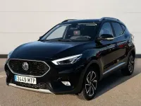 Usado MG ZS Luxury 111 CV (81 kW) 2024 Negro SUV