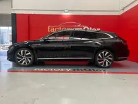 Usado VW Arteon R-line 150 CV (110 kW) 2023 Negro Familiar