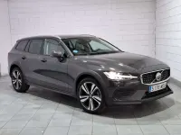Usado Volvo V60 CC Core 197 CV (144 kW) 2022 Marrón Familiar