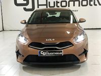 Usado Kia Ceed 100 CV (73 kW) 2023 Marrón Utilitario