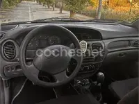 Usado Renault Mégane 95 CV (69 kW) 1999 Blanco Berlina