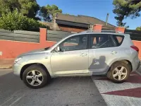 Usado Toyota RAV4 Sol 136 CV (100 kW) 2006 Gris / plata SUV