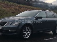 Usado Skoda Octavia Ambition 116 CV (85 kW) 2017 Gris / plata Familiar