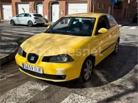 Usado Seat Ibiza Sport 100 CV (73 kW) 2005 Amarillo Utilitario