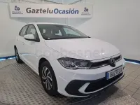 Usado VW Polo Life 95 CV (69 kW) 2022 Blanco Utilitario