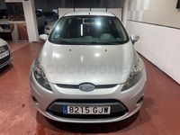 Usado Ford Fiesta Ambiente 70 CV (51 kW) 2008 Gris / plata Utilitario