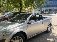 Usado Renault Mégane Cabriolet Privilege 135 CV (99 kW) 2005 Gris / plata Descapotable