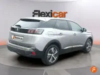 Usado Peugeot 3008 Allure 130 CV (95 kW) 2021 Gris SUV