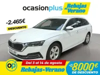 Usado Skoda Octavia Ambition 110 CV (80 kW) 2022 Blanco Familiar