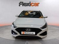 Usado Hyundai i30 120 CV (88 kW) 2024 Blanco Berlina