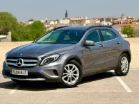 Usado Mercedes GLA200 Style 156 HP (114 kW) 2014 Cinzento SUV