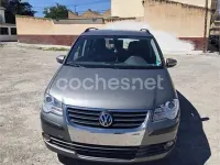 Usado VW Touran Advance 105 CV (77 kW) 2010 Gris / plata Monovolumen