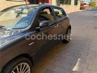 Usado Alfa Romeo 147 Distinctive 105 CV (77 kW) 2010 Gris / plata Utilitario