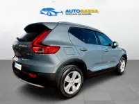 Usado Volvo XC40 Core 197 CV (144 kW) 2023 Gris / plata SUV