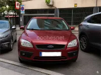 Usado Ford Focus Trend 115 CV (84 kW) 2008 Granate Berlina
