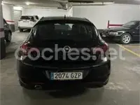 Usado Opel Astra Cosmo 140 CV (102 kW) 2010 Negro Berlina