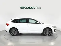 Usado Skoda Scala 115 CV (84 kW) 2025 Blanco Utilitario
