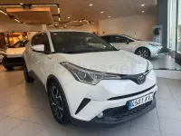 Usado Toyota C-HR Advance 122 CV (89 kW) 2019 Blanco SUV