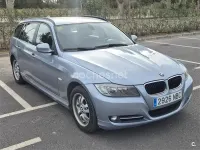 Usado BMW 318 143 CV (105 kW) 2013 Azul Berlina
