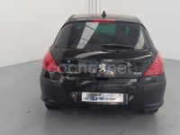 Usado Peugeot 308 120 CV (88 kW) 2008 Negro Berlina