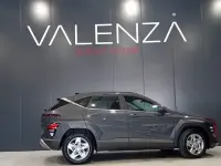 Usado Hyundai Kona 120 CV (88 kW) 2024 Gris SUV