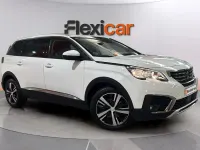 Usado Peugeot 5008 Allure 131 CV (96 kW) 2019 Blanco SUV