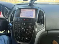 Usado Opel Astra Business 110 CV (80 kW) 2013 Negro Familiar