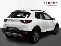 Usado Kia Stonic 84 CV (61 kW) 2022 SUV