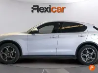 Usado Alfa Romeo Stelvio Sprint 200 CV (147 kW) 2022 Gris SUV