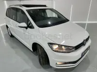 Usado VW Touran Advance 150 CV (110 kW) 2021 Blanco Monovolumen