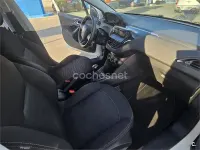 Usado Peugeot 208 Active 82 CV (60 kW) 2015 Blanco Utilitario
