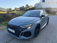 Usado Audi RS3 400 CV (294 kW) 2022 Gris / plata Berlina