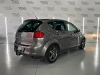 Usado Seat Altea Ecomotive 105 CV (77 kW) 2014 Gris Monovolumen