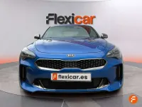 Usado Kia Stinger GT-Line 200 CV (147 kW) 2017 Azul Utilitario