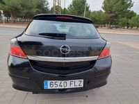 Usado Opel Astra GTC Sport 105 CV (77 kW) 2007 Negro Berlina