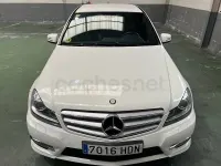 Usado Mercedes C220 Avantgarde 170 CV (125 kW) 2011 Blanco Berlina