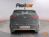 Usado Kia Niro 141 CV (103 kW) 2021 Negro SUV