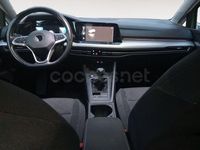 Usado VW Golf VIII Life 130 CV (95 kW) 2020 Amarillo Berlina