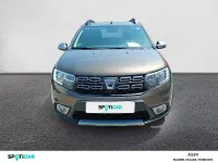 Usado Dacia Sandero Comfort 90 CV (66 kW) 2019 Marrón Berlina
