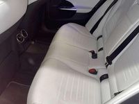 Usado Mercedes C200 AMG line 165 CV (121 kW) 2023 Azul Berlina