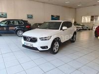 Begagnad Volvo XC40 Momentum 150 HK (110 kW) 2020 Vit SUV