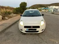 Usado Fiat Punto Pop 69 CV (50 kW) 2013 Blanco Utilitario