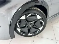 Nuevo Renault Clio Esprit Alpine 122 CV (89 kW) 2026 Gris Utilitario