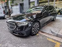 Usado Mercedes E300 314 CV (230 kW) 2025 Negro Familiar