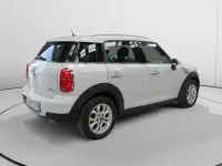 Usado Mini One D Countryman 90 CV (66 kW) 2010 Blanco SUV