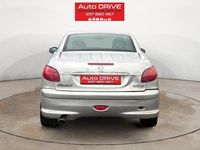 Usado Peugeot 206 138 CV (101 kW) 2001 Gris / plata Descapotable