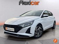 Usado Hyundai i20 84 CV (61 kW) 2024 Gris Berlina